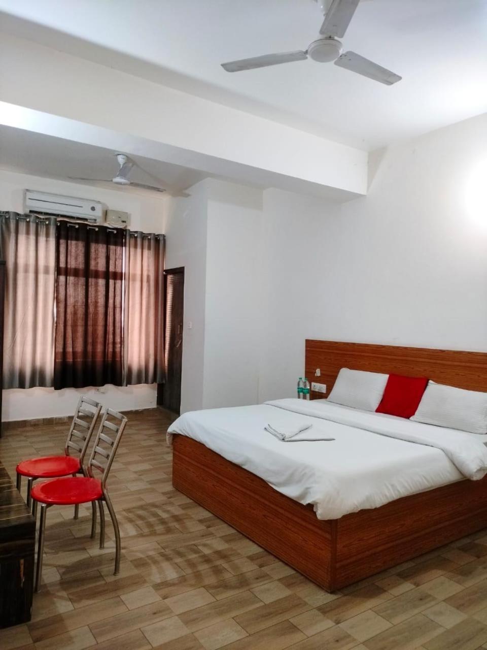 The Rejoice Hotel & Guesthouse Greater Noida Kültér fotó